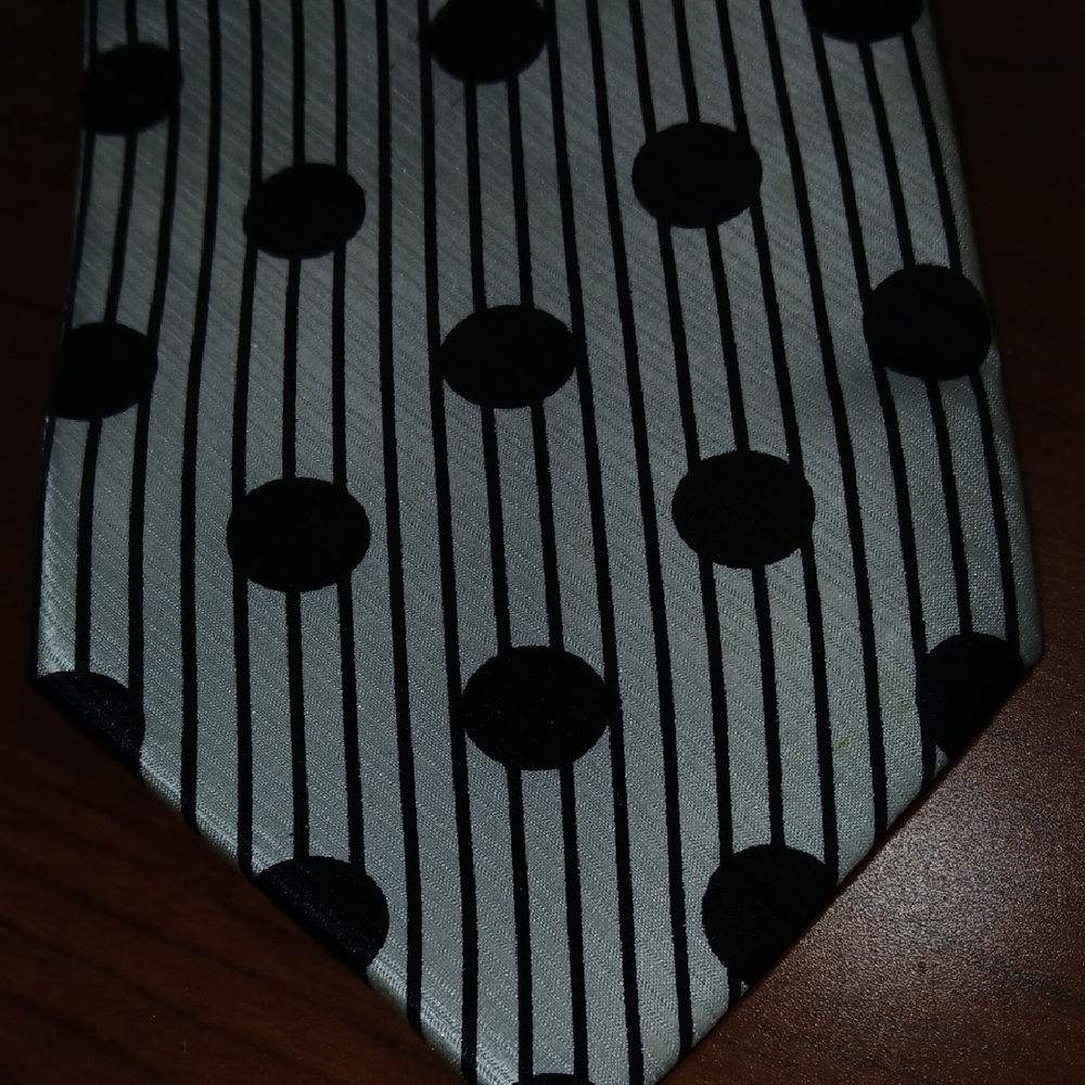 Elegant White and Black Polka Dot Tie